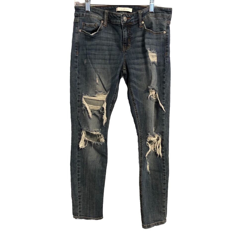 Distressed Women's Skinny Jeans - Dark Wash